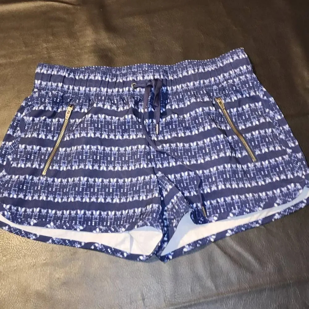 Athleta Womens Blue Ikat Stripe Sway 3" Zip Pocket Shorts Small